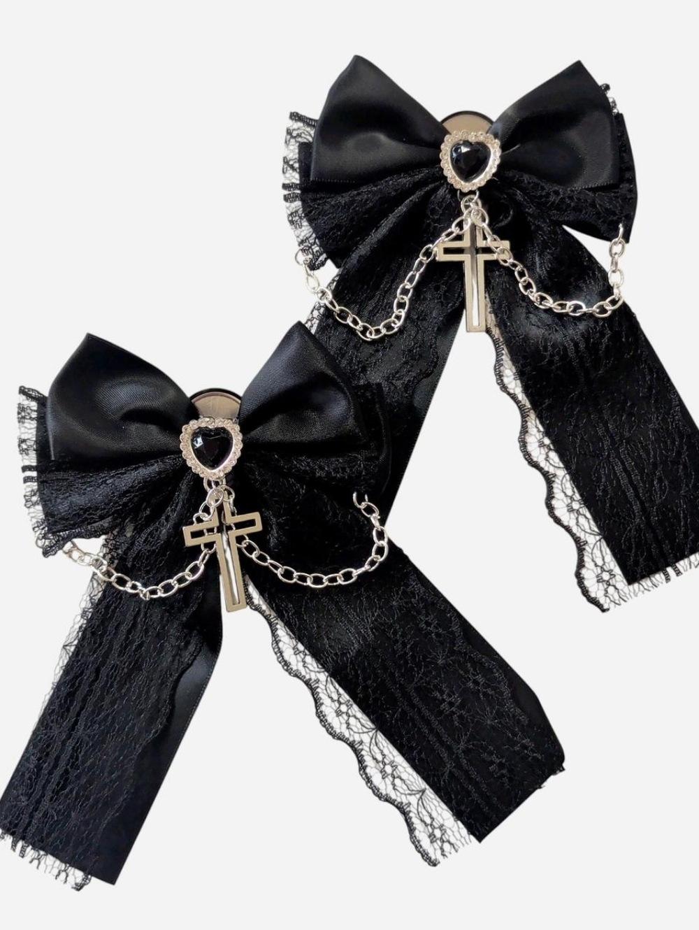 💖2/$25💖 Lace ribbon clips with black heart & silver cross charm